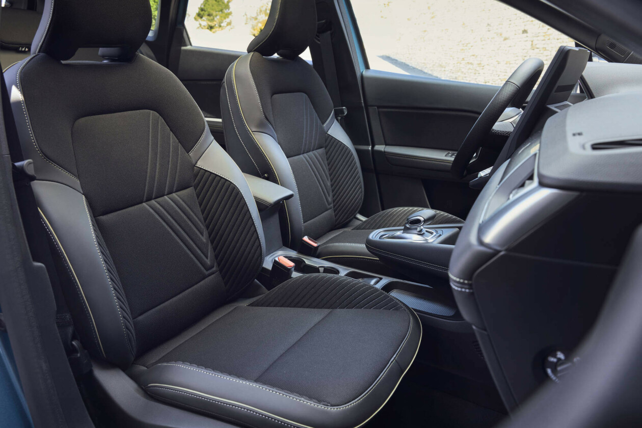 Renault Symbioz Iconic Version Mercury Blue