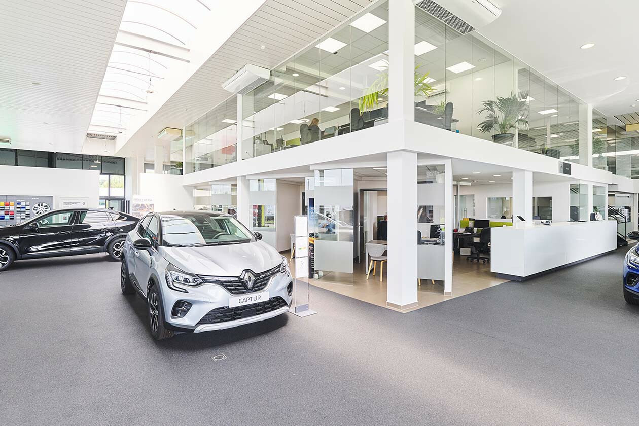 1260-Valckenier-aalst-renault-showroom