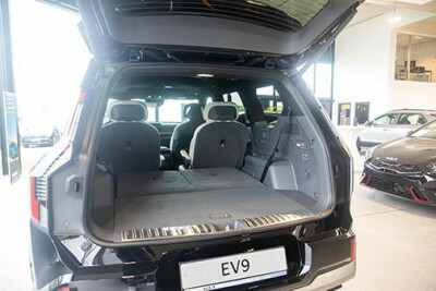 Kia Full EV 9 back_504