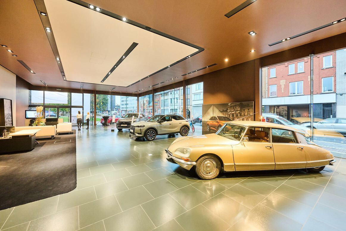 valckenier-opening-kareelstraat-oktober-22-oldtimer