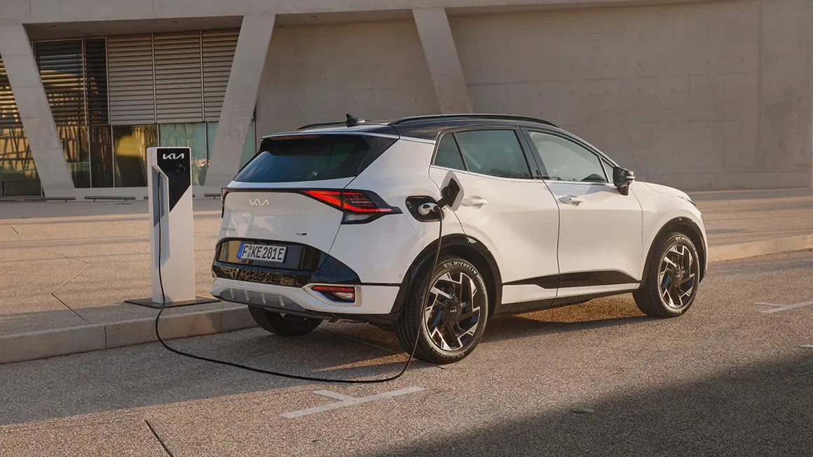 kia-sportage-hev-gtl-my22-public-charging