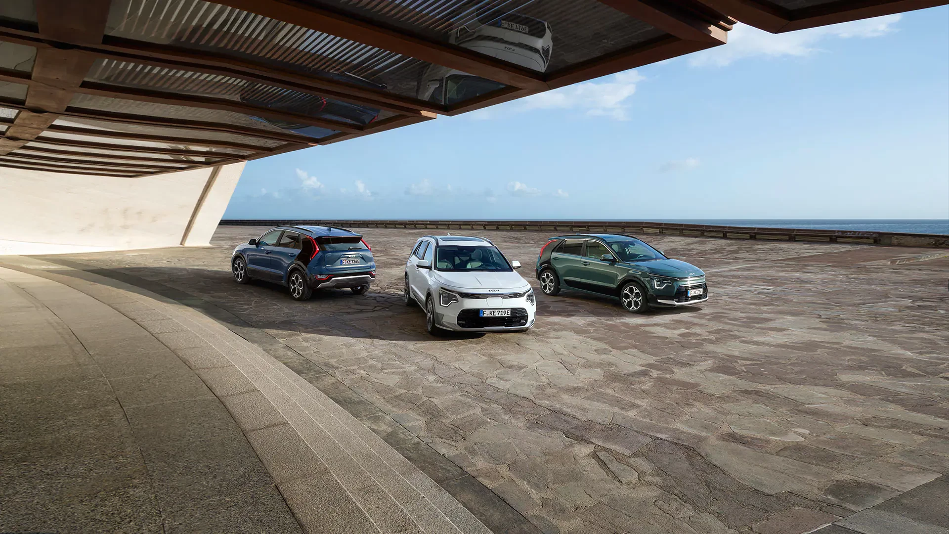 kia-niro-my23-discover-keyvisual-w