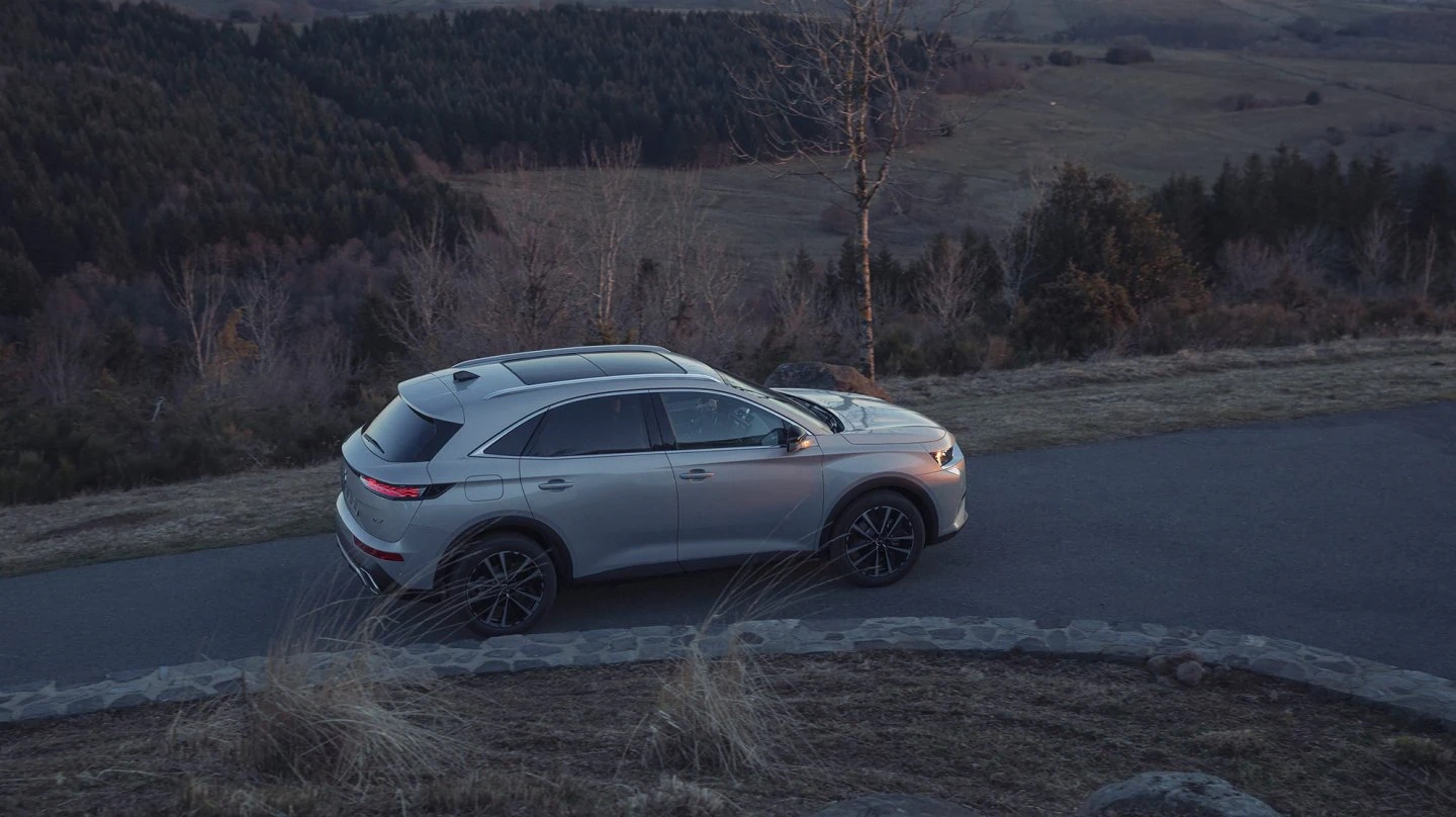 1-5-45-new-ds-7-suv-2022-gallery-16-9