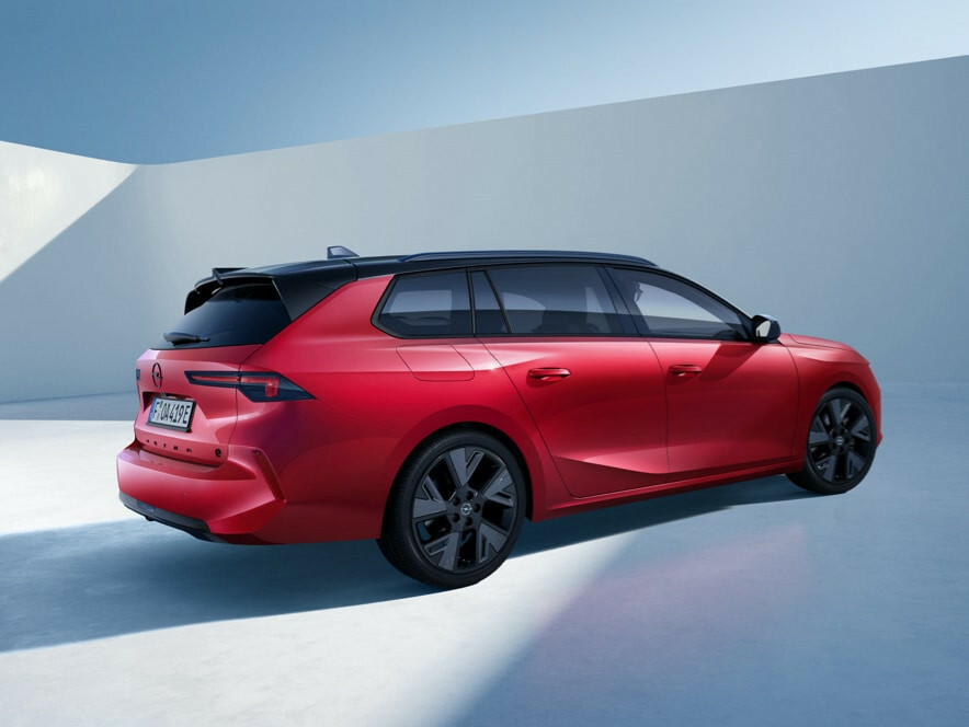 Spacius_and_clever_smallup_884x664