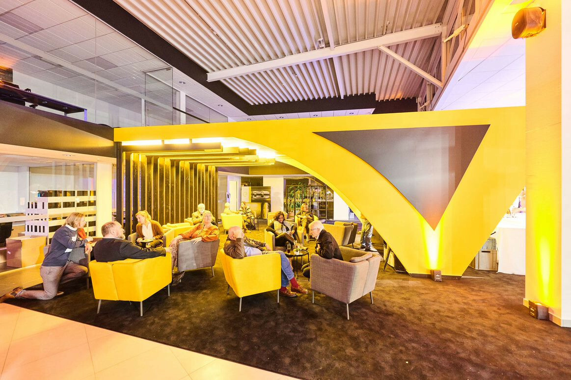 valckenier-opening-kareelstraat-oktober-22-lounge