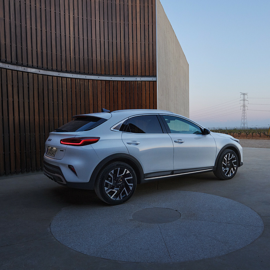 SoMe_Carousel_1080x1080_DESIGN_Frame 1