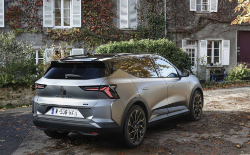 Scenic_E-Tech_electric