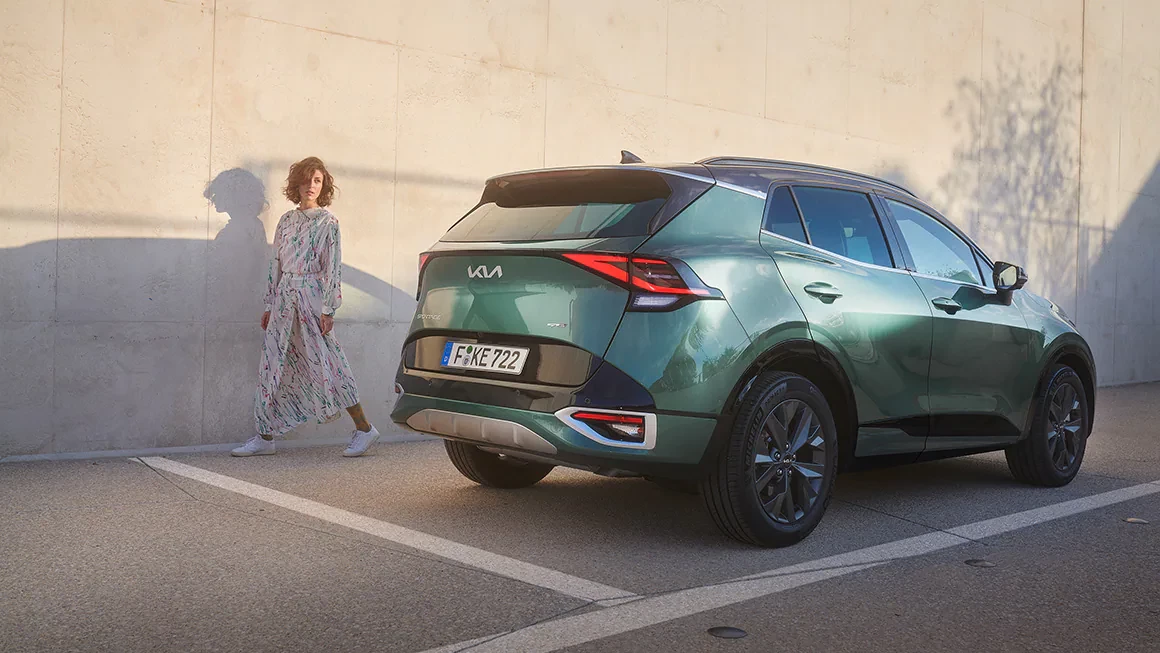 kia-sportage-hev-gtl-my22-design-exterior-carousel-bold-and-daring