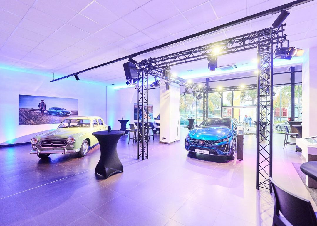 valckenier-opening-kareelstraat-oktober-22-showroom