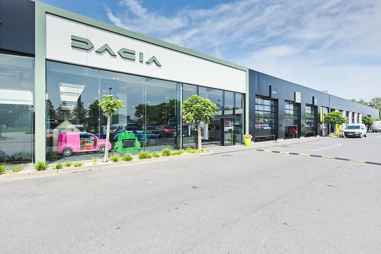 1260_valckenier_aalst_Dacia_showroom