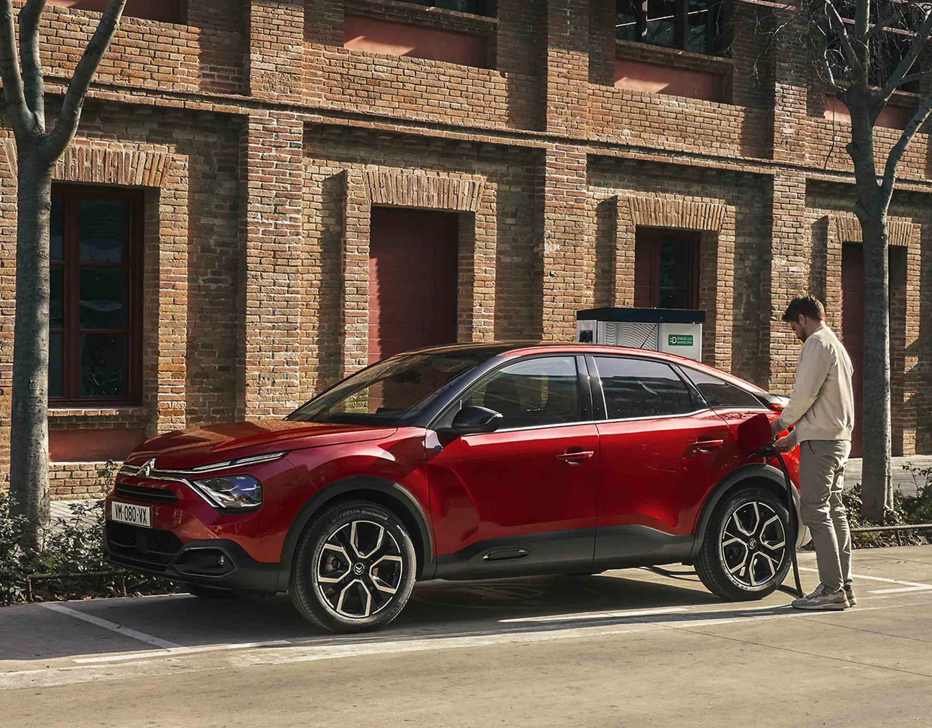 Citroen_eC4_Rouge_Elixir_Recharge_2880_2250