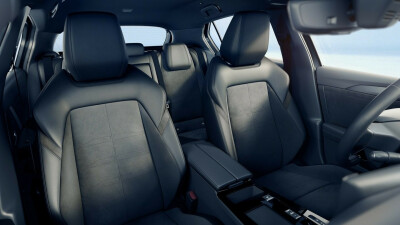 interior-seats-smallup-1920x1080
