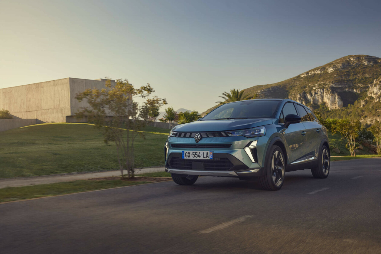 Renault Symbioz Iconic Version Mercury Blue